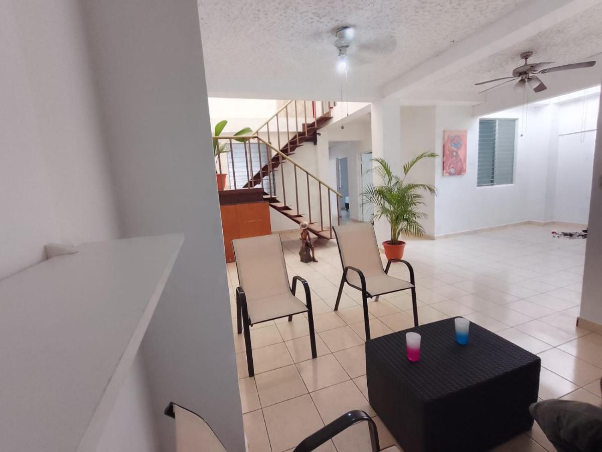 Hostal Los Heroes Antiguo Cuscatlán Kültér fotó
