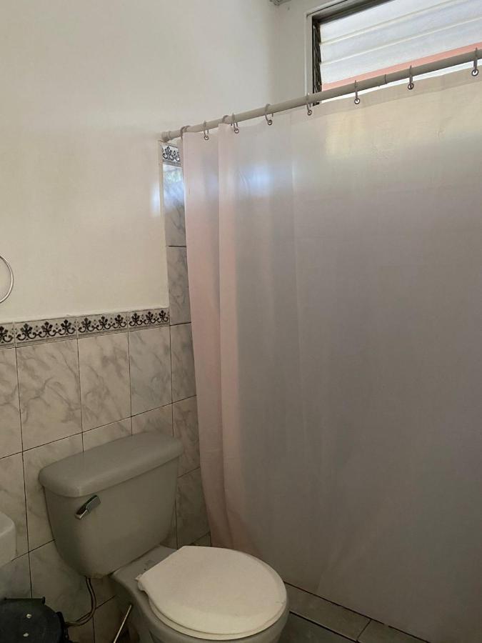 Hostal Los Heroes Antiguo Cuscatlán Kültér fotó