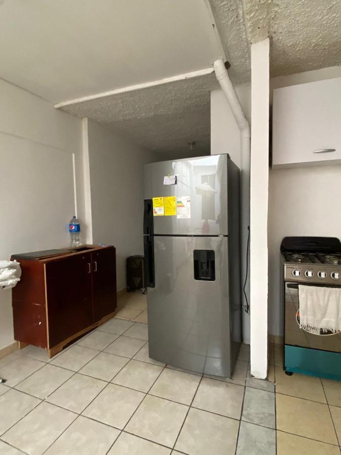 Hostal Los Heroes Antiguo Cuscatlán Kültér fotó